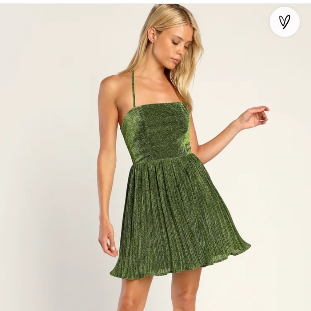 NEW w/ Tags Lulu’s Party Era Pleated Skater Dress in Lime Green. Size L, (10-12)